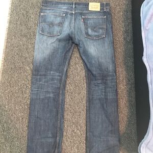 Levi’s 513 Slim Straight Jean